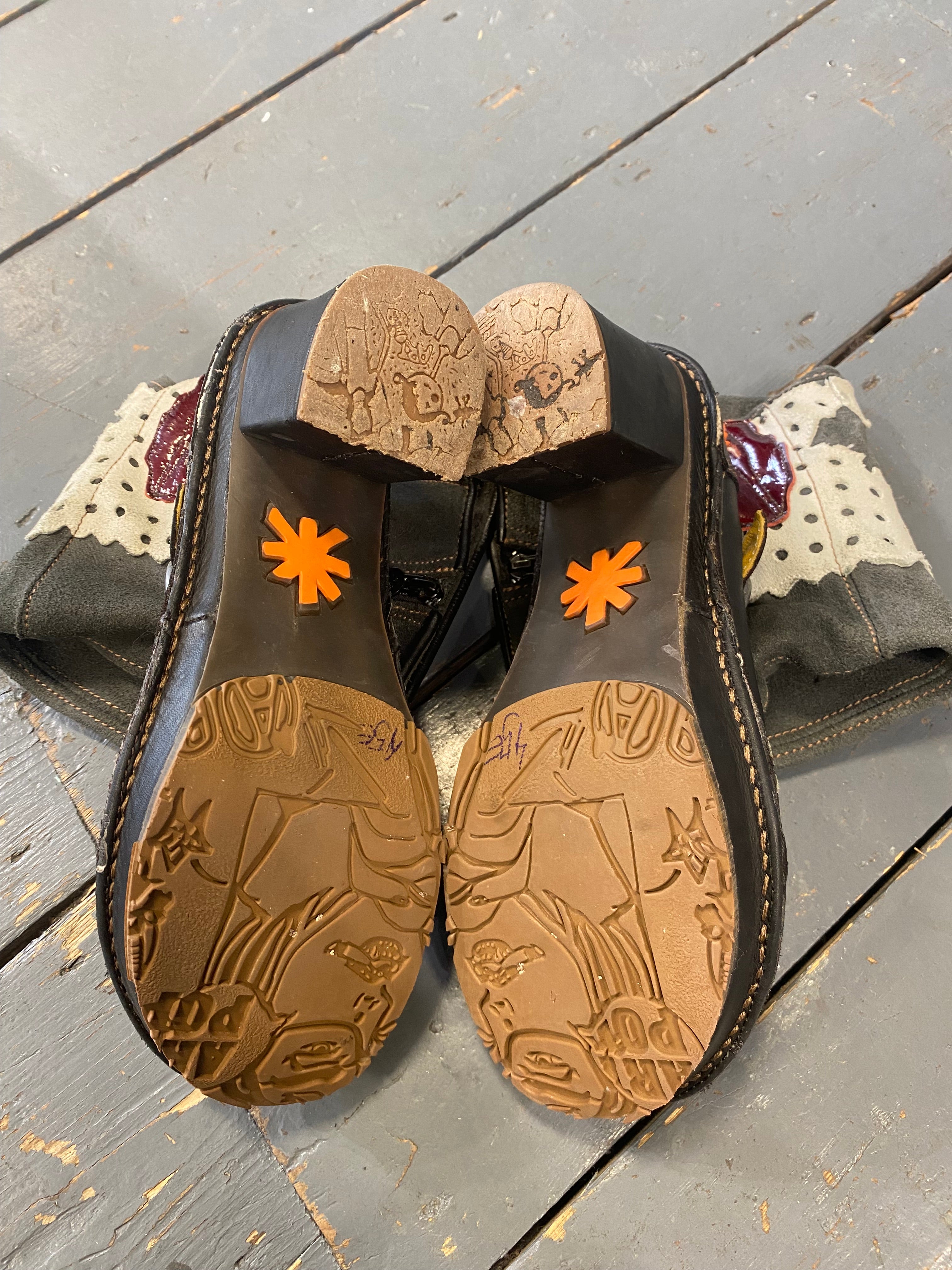ART Company Unique Pop Art Boots