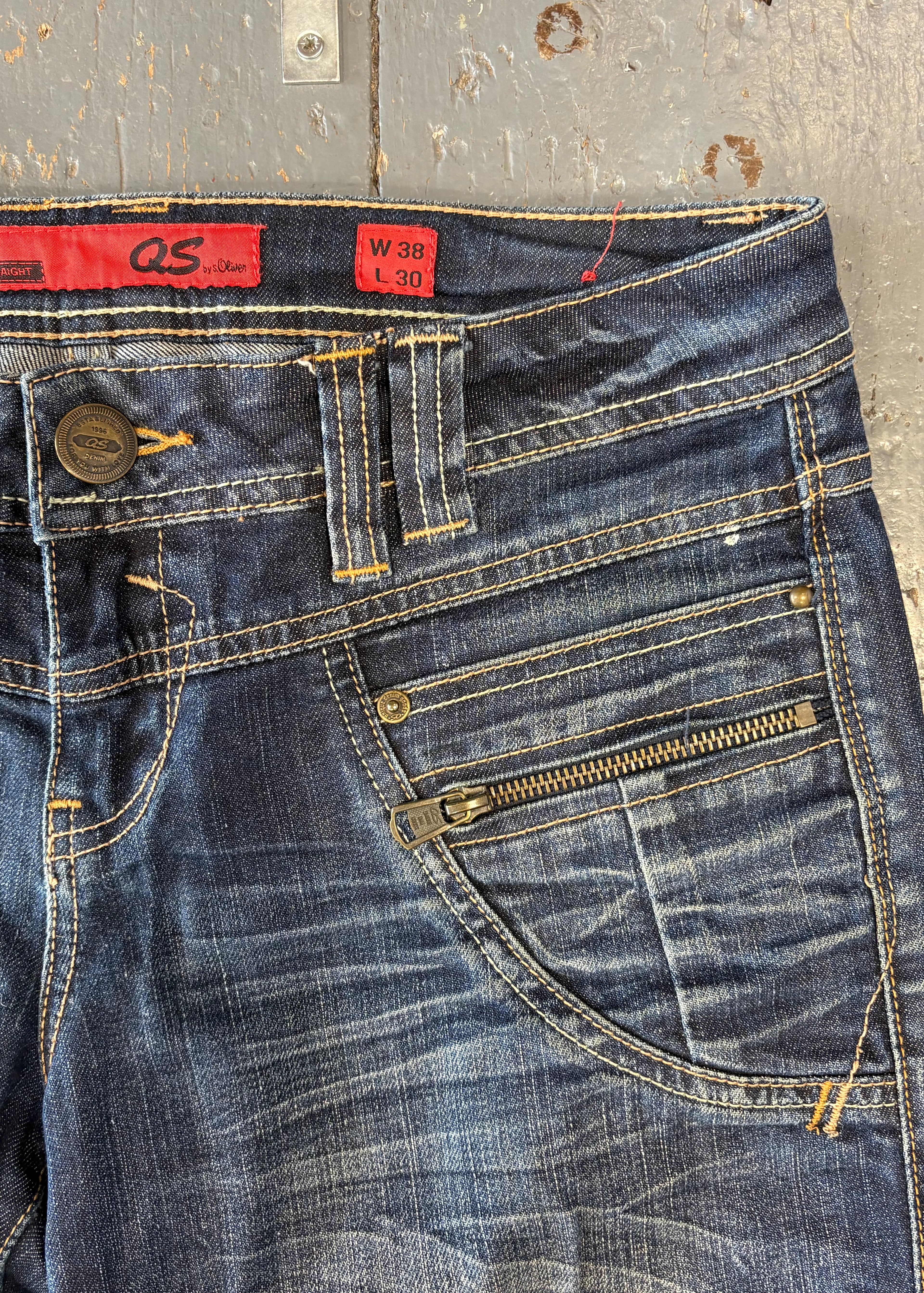 Low-Rise Straight Leg Jeans